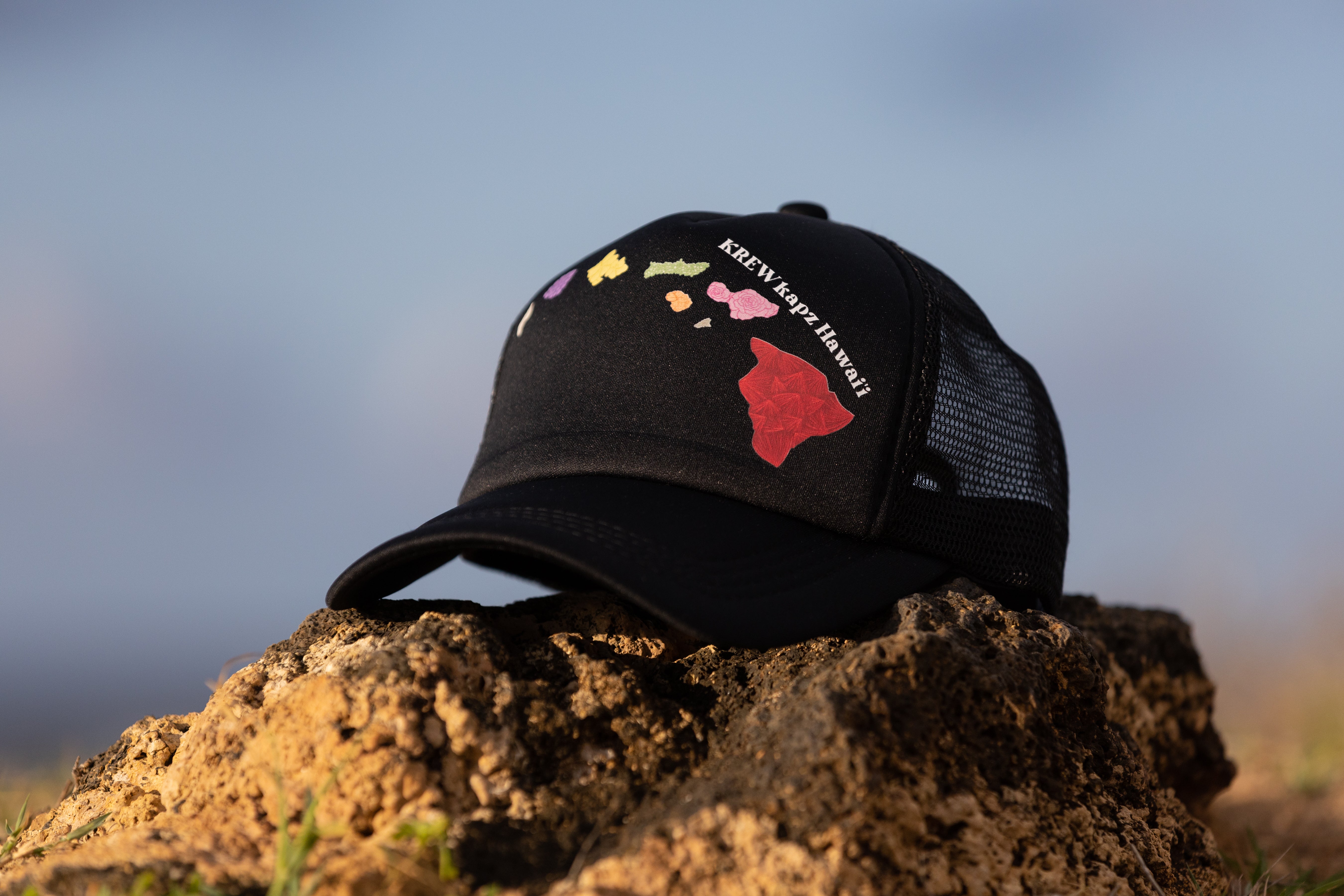 Adult Black Hawaiian Islands Trucker Pāpale